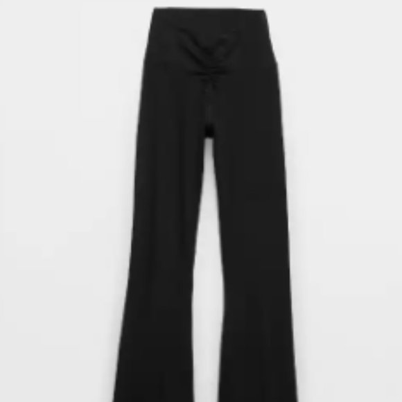 XS, S Black OFFLINE By Aerie Real Me High Waisted Ruched Flare Legging - Picture 2 of 7